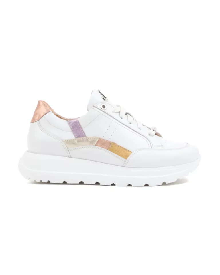 Footnotes Footnotes Suus Karola 25.004.1080 K Wit