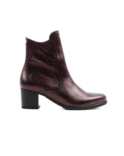 Footnotes Footnotes 51.003.1855 Daisy H Rood/Bordeaux