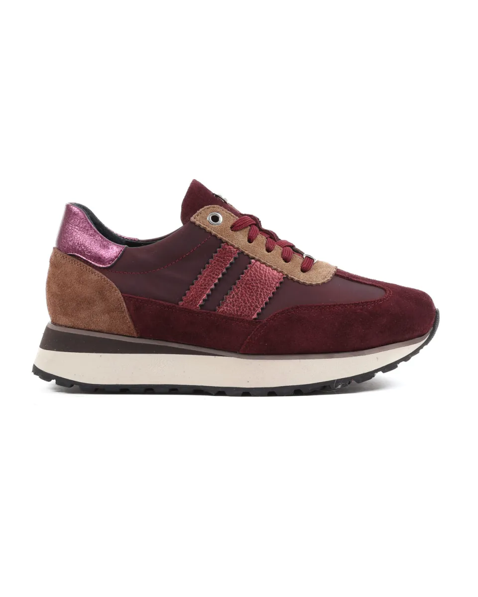 Footnotes 31.013-3352 Emmy Cow Matte Wine Rood, Diverse Materialen 1 Footnotes Footnotes 31.013-3352 Emmy Cow Matte Wine Rood, Diverse Materialen