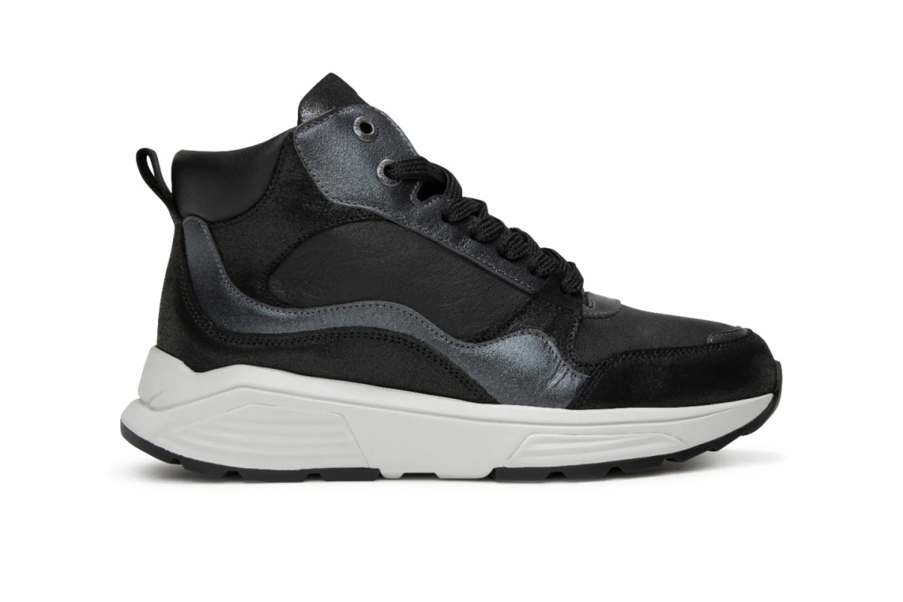 Xsensible 33008.3.001 Tower Black G Zwart Suede 1 Xsensible Xsensible 33008.3.001 Tower Black G Zwart Suede